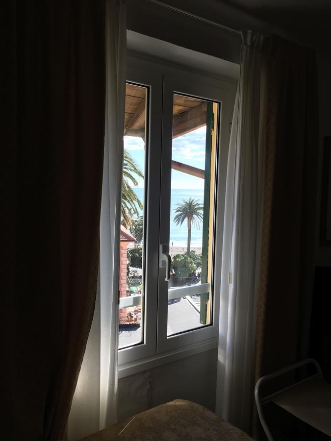 Hotel Azzurro Varazze Eksteriør bilde
